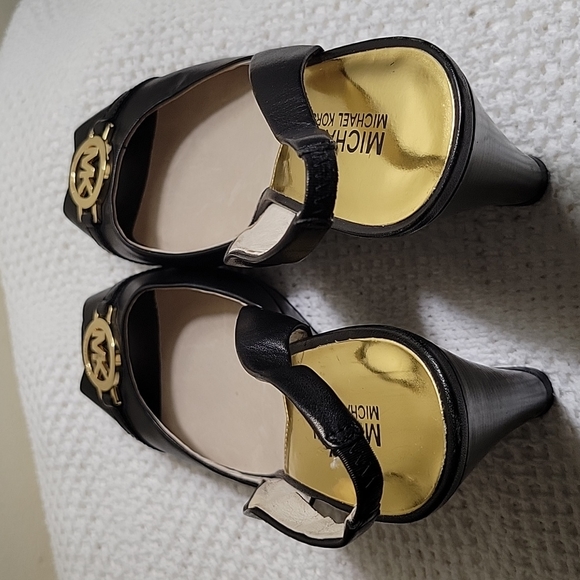 Michael Kors Sling Back Peep Toe Wedge Heels. Size 9M - Picture 8 of 13